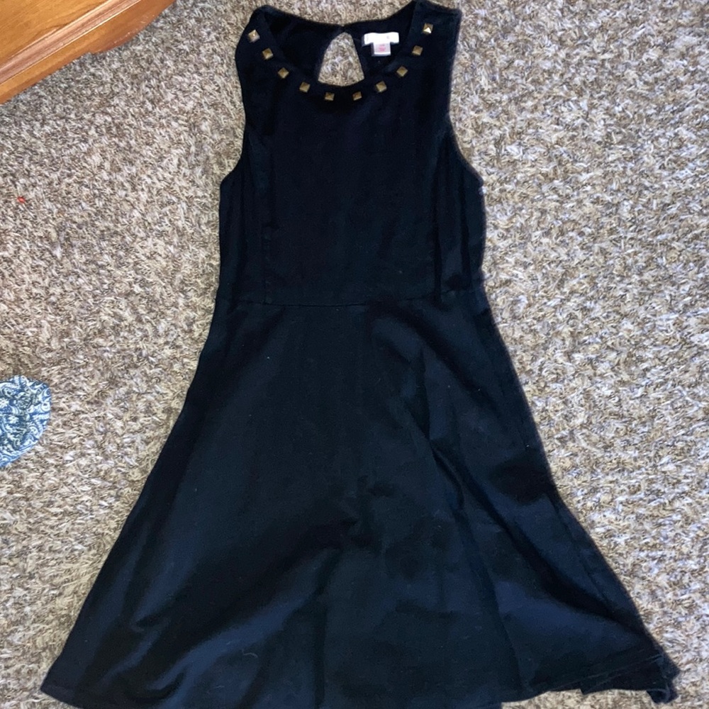 This dress if from target it’s good quality black dress not to short not to long